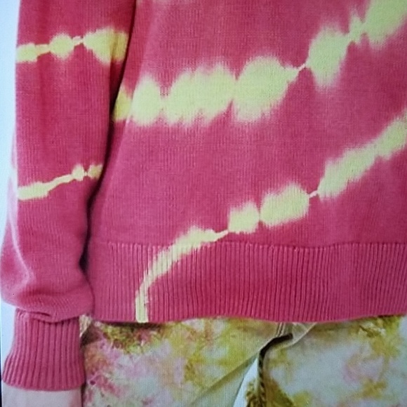 UO 1 left ! Taylor Tie Dye pullover sweater - Picture 6 of 6